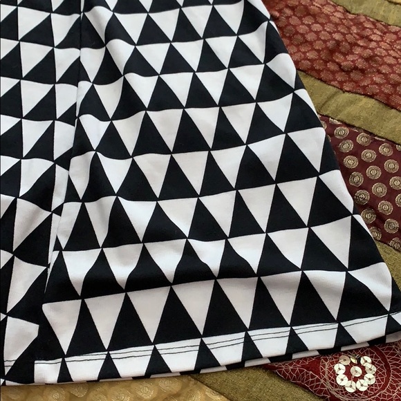 Short dress - Picture 4 of 7